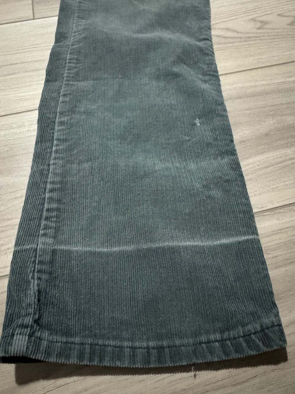 Vintage 1983 Levi's 519 Corduroy Pants Sage Green Talon Zip White Tab 34x30 - Picture 2 of 16